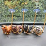 سگ بولداگ رو داشبوردی مشکی